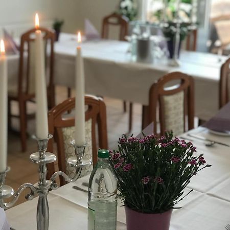 Hotel Alt-Holzhausen 바트피르몬트 외부 사진