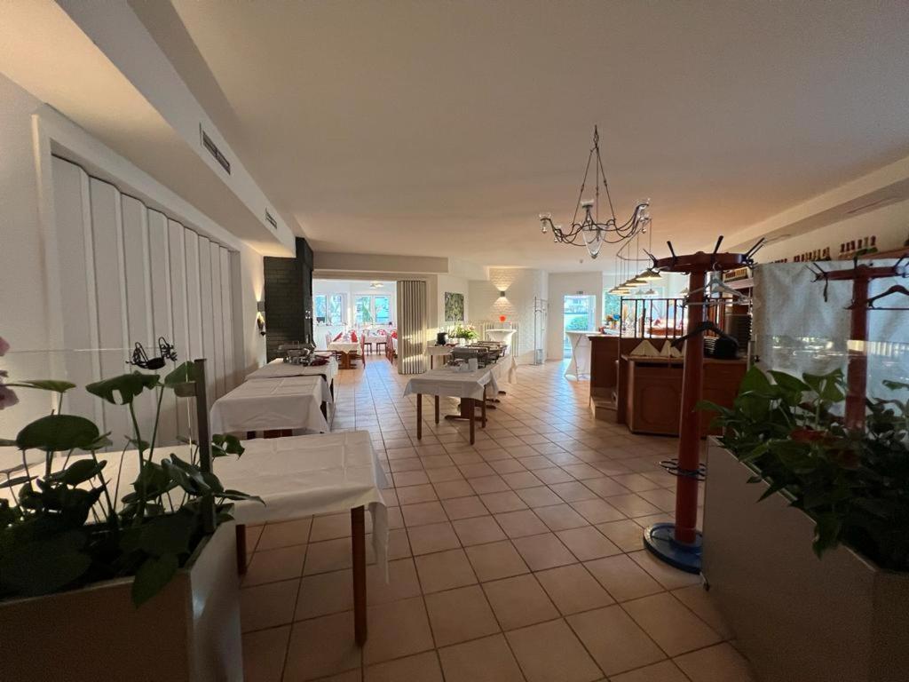 Hotel Alt-Holzhausen 바트피르몬트 외부 사진