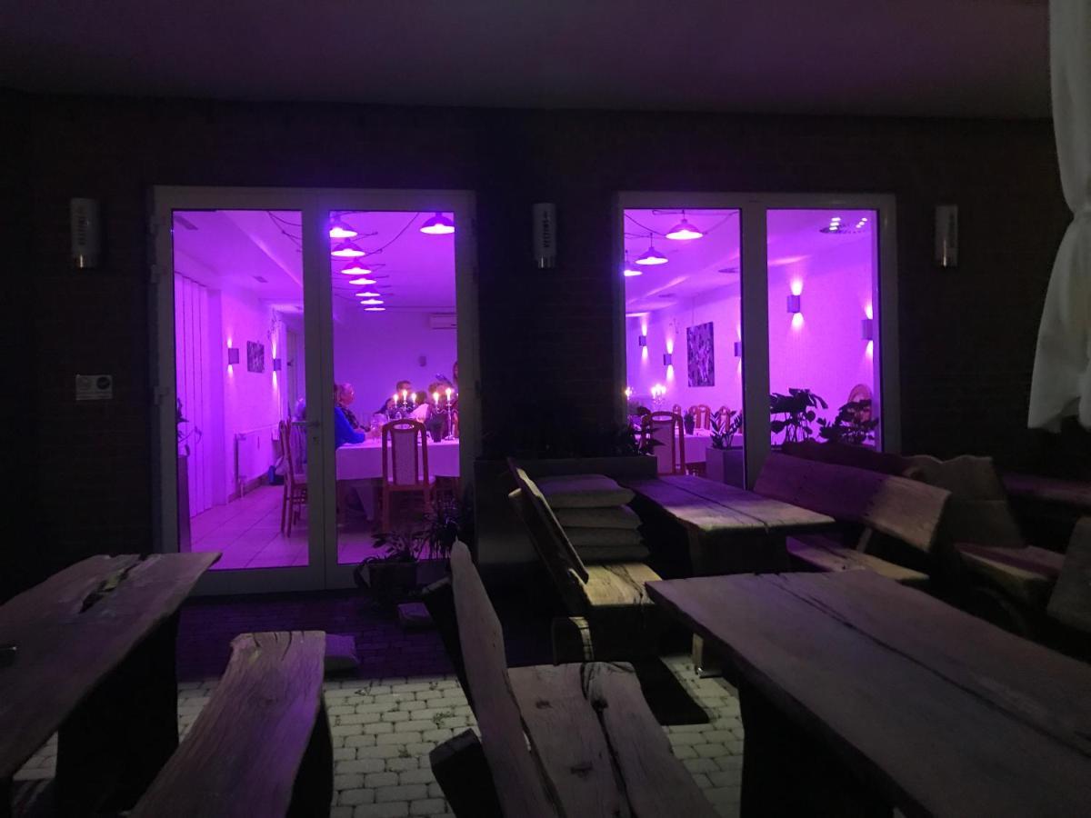 Hotel Alt-Holzhausen 바트피르몬트 외부 사진