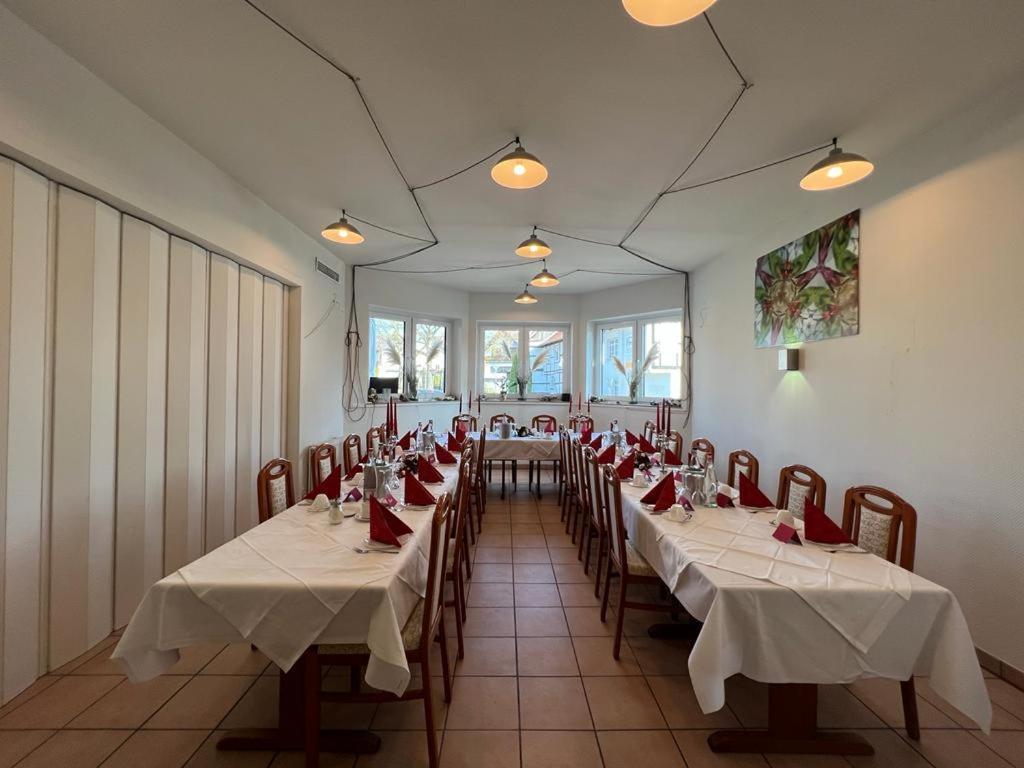 Hotel Alt-Holzhausen 바트피르몬트 외부 사진